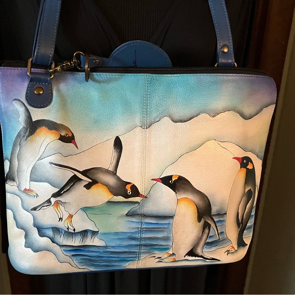 Anuschka Arctic Emperor Penguins Leather Hand Painted Organizer Crossbody RFID - Picture 5 of 13